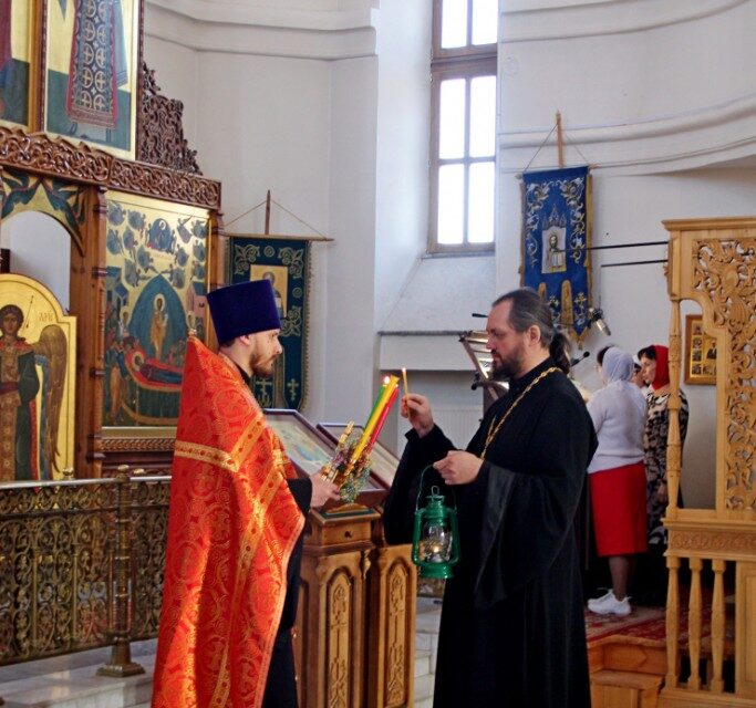 Встреча Благодатного огня в пгт. Пойковском